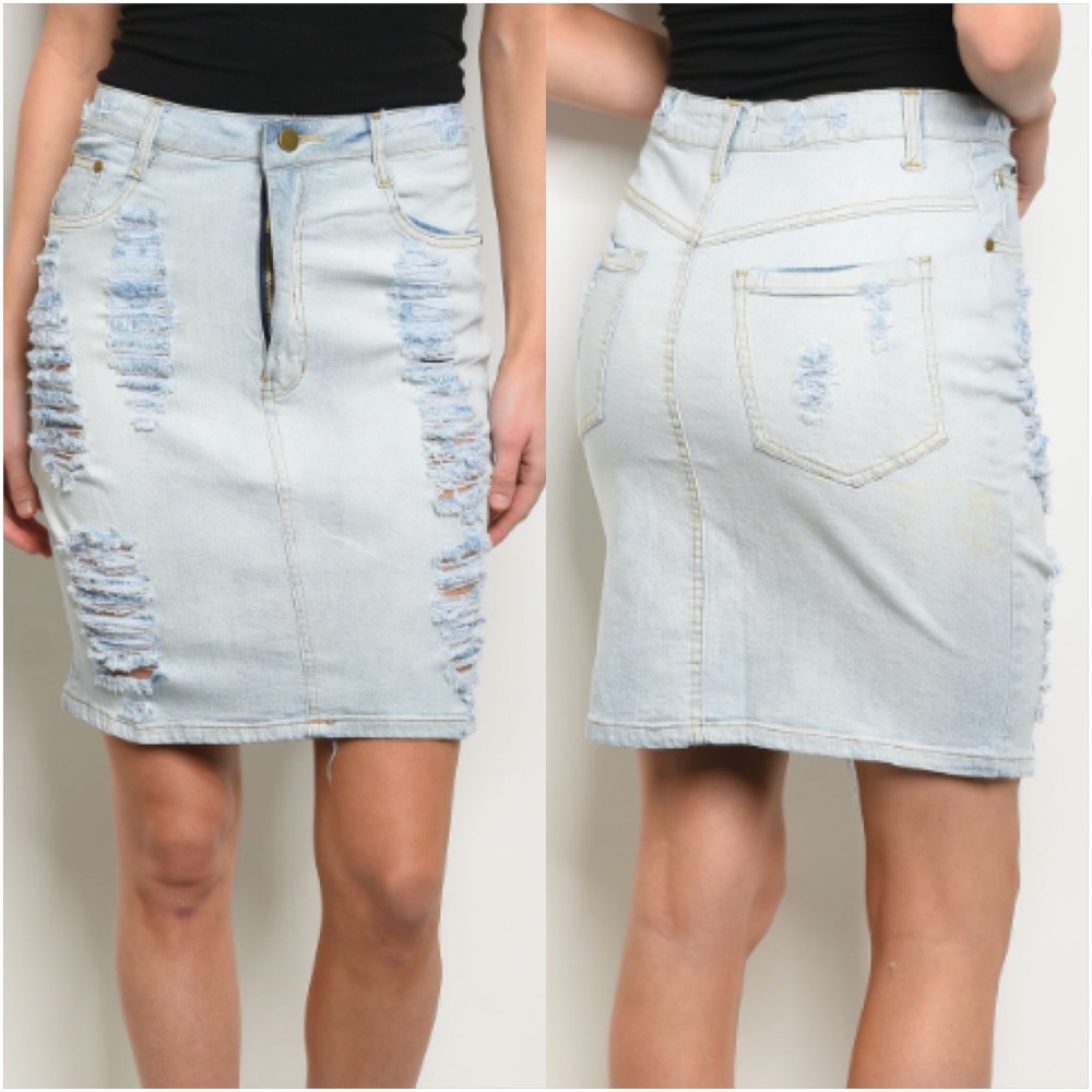 Light Distressed Denim Jean Skirt SM - Picture 6 of 8